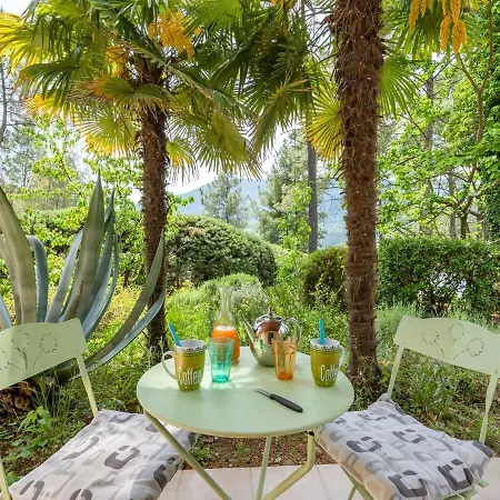 Holiday home Pleasant Holiday Home With Private Pool Chambonas